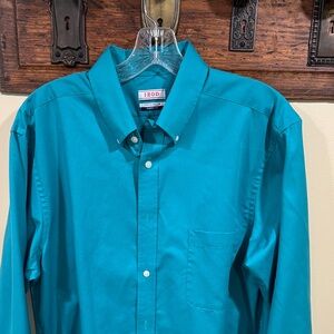 Izod Men's Vibrant Blue Button Down Shirt